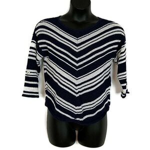💥5/$25 Chicos Womens 2 US L Sweater Blue Chevron 3/4 Sleeve Round Neck Pullover